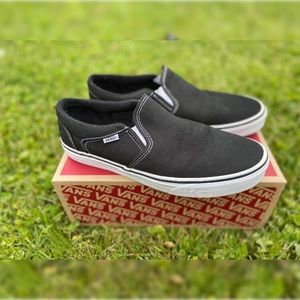 Black Slip-On Vans